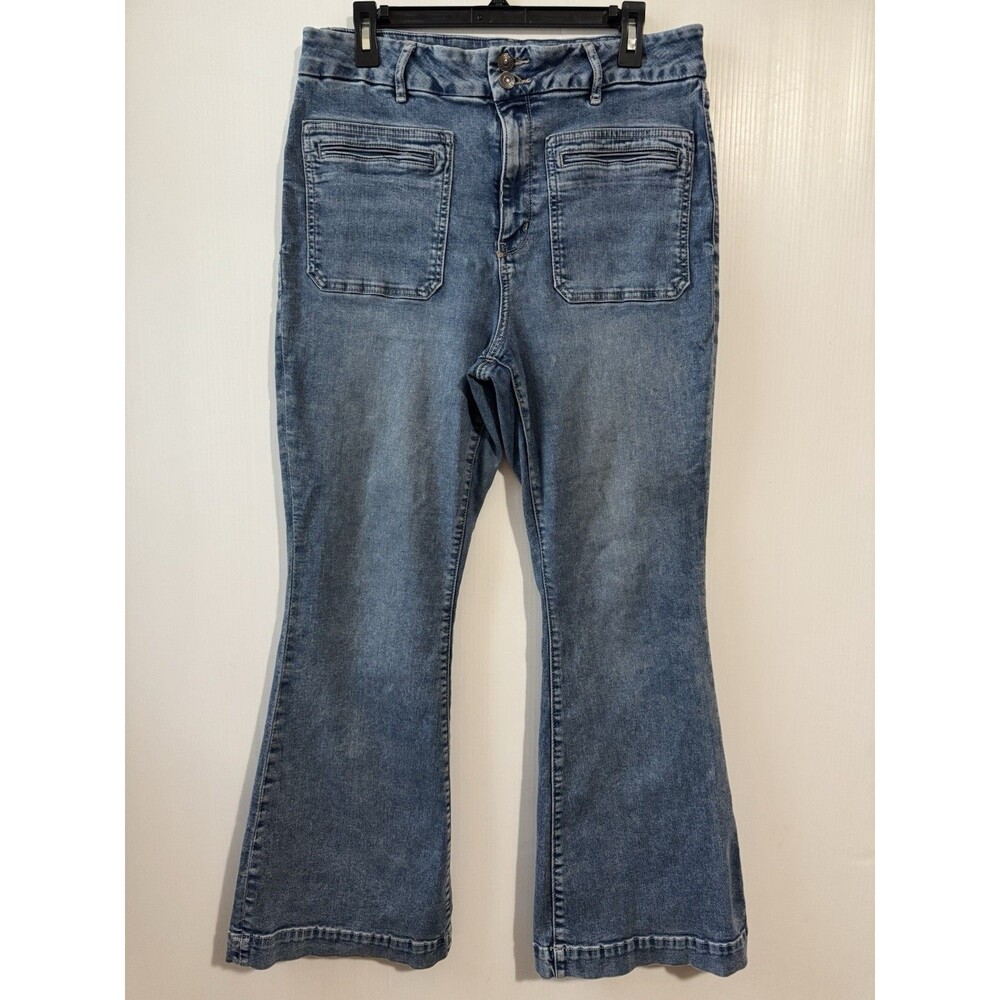 American Eagle Super High Rise Curvy Flare Stretch Denim Jeans Sz 16 Regular